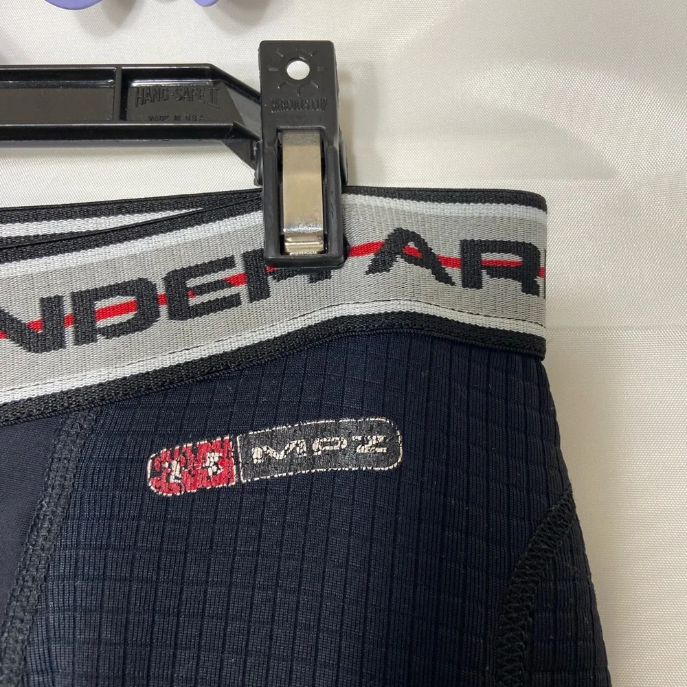 Under Armour boy’s youth solid black‎ sliding shorts padded sport stretch medium - Picture 2 of 6